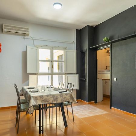 Conde Center Premium Suites, Free Parking Sevilla Exteriör bild