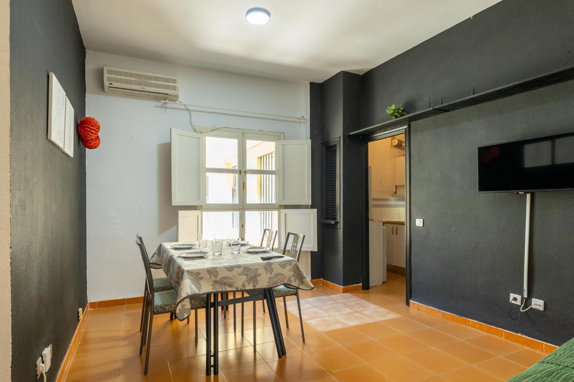 Conde Center Premium Suites, Free Parking Sevilla Exteriör bild