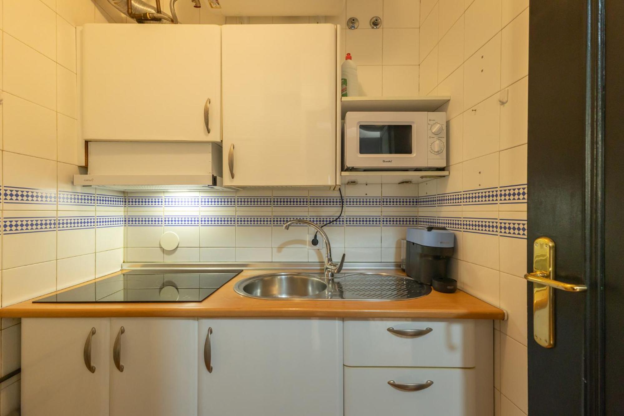 Conde Center Premium Suites, Free Parking Sevilla Exteriör bild