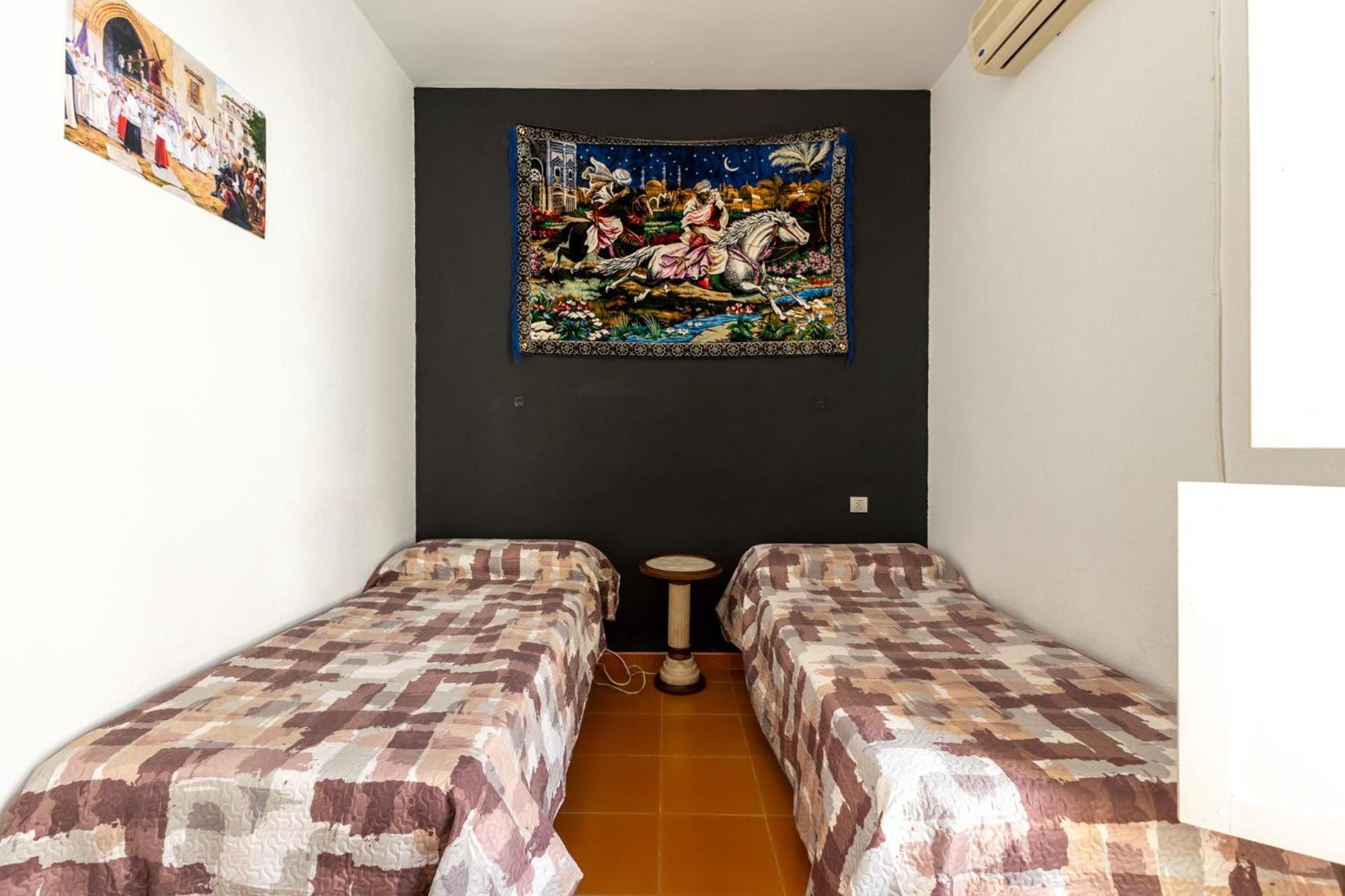 Conde Center Premium Suites, Free Parking Sevilla Exteriör bild